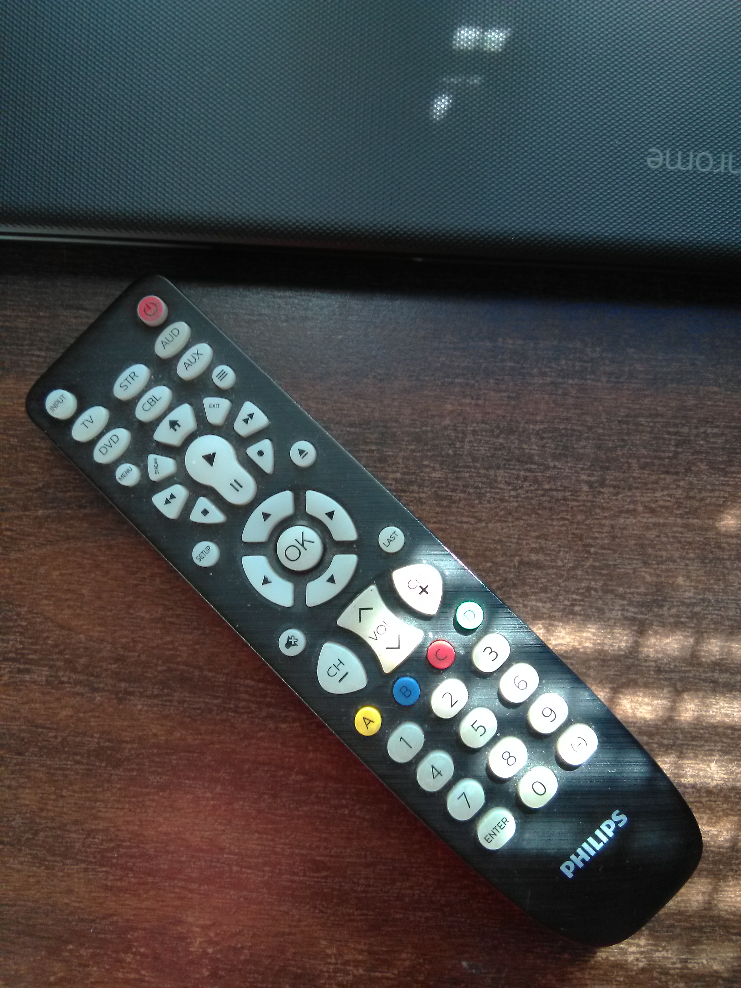 How to use roku remote voice control